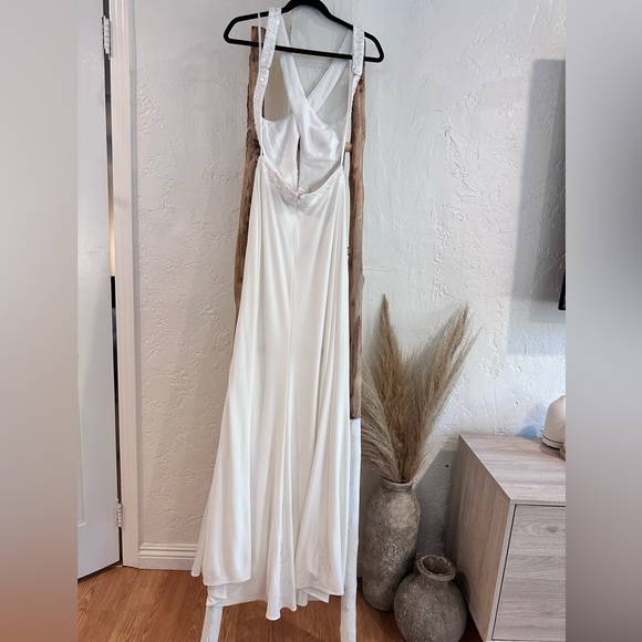 Mac Duggal Floral Sequined Criss Cross Bodice Gown Maxi Dress 68166 White Size 4 - Picture 3 of 11